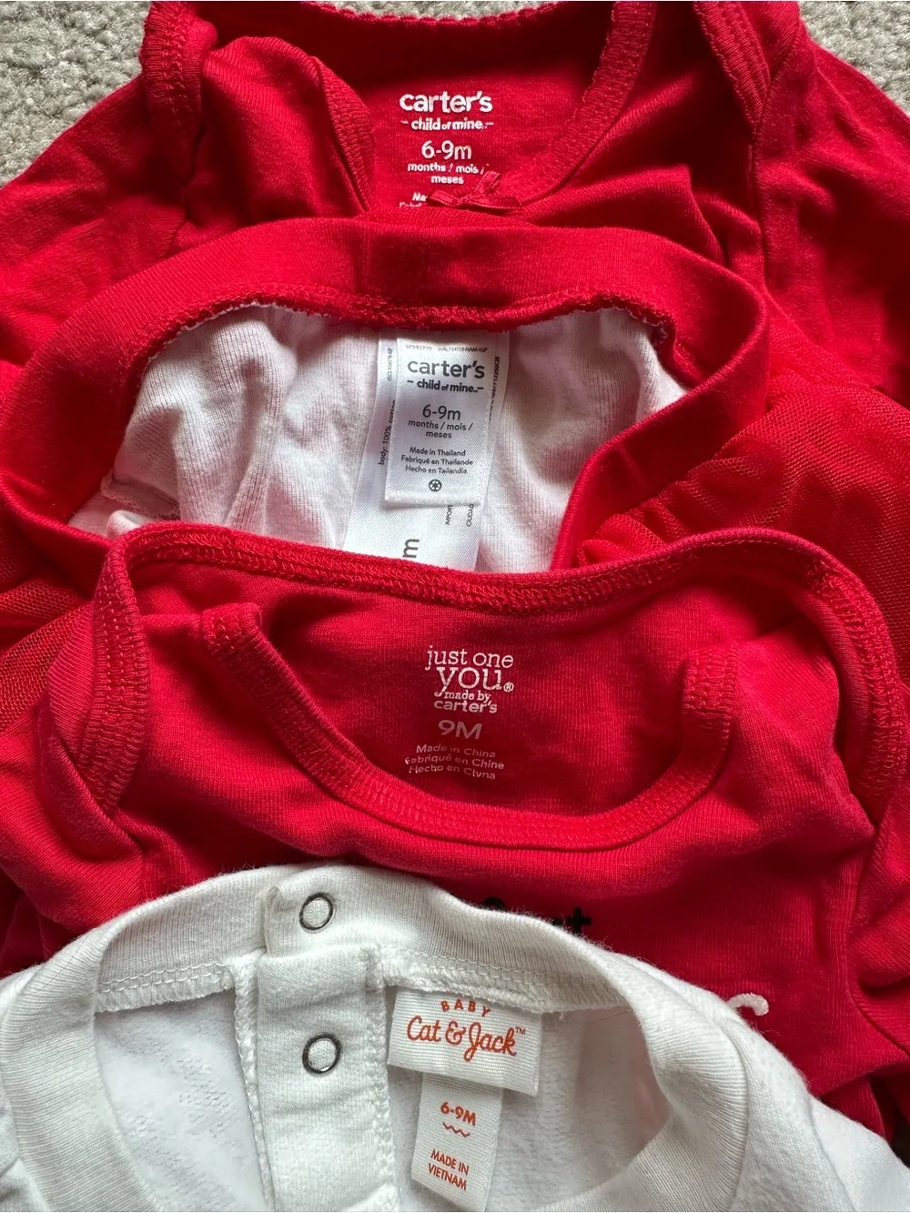 Carter’s and Cat & Jack 4 piece baby girl Valentine’s Day clothing lot 6-9 month